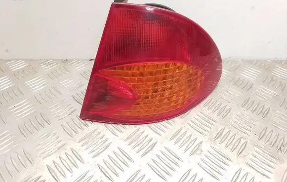 Toyota Avensis T220 Rear/tail lights 8155105080
