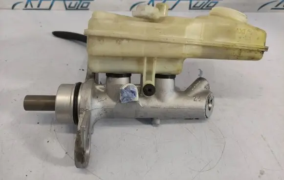 Renault Scenic II - Grand scenic II Master brake cylinder 320671112