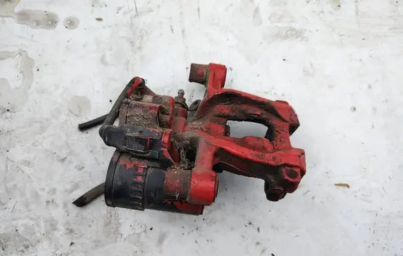 Rear brake caliper