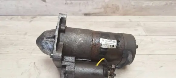 Opel Insignia A Starter motor 55353857 M001T30072