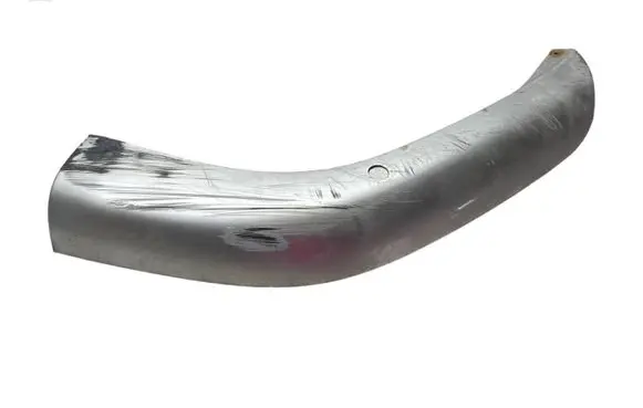 Front bumper lip