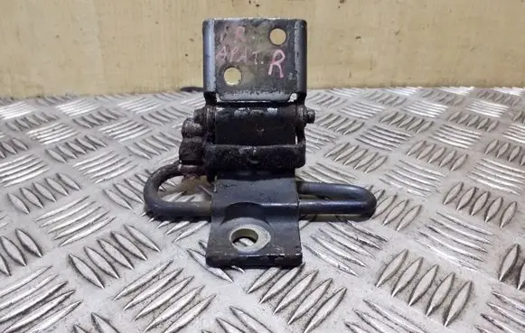 Audi A6 S6 C4 4A Front door lower hinge 4A0831412D