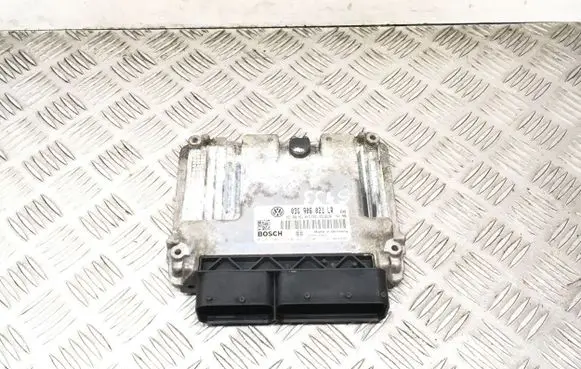 Volkswagen PASSAT B6 Engine control unit/module 03G906021LR 0281013260 1039S16965