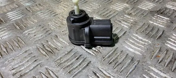 Volkswagen Polo Headlight level adjustment motor 1J0941295B
