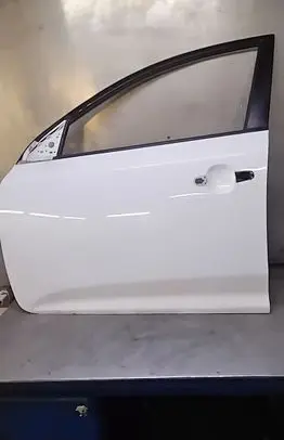 KIA Ceed Front door 