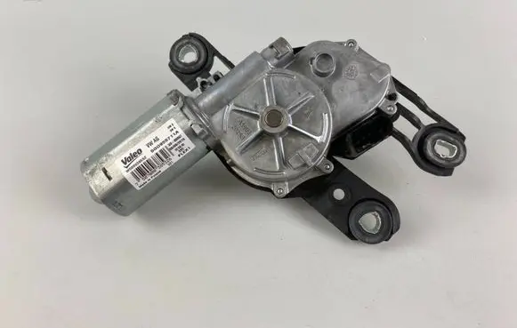 Volkswagen PASSAT B8 Rear window wiper motor 5G0955711A