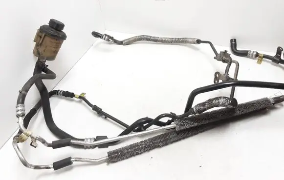 Volvo XC60 Power steering radiator 31280756