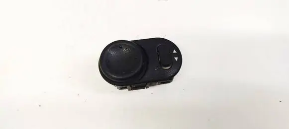 Opel Zafira A Wing mirror switch 09226861