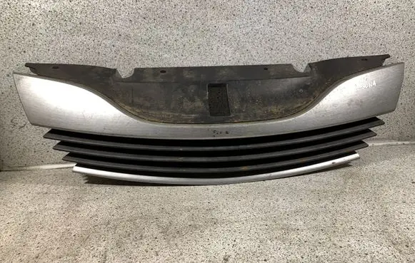 Renault Laguna II Front grill 42114
