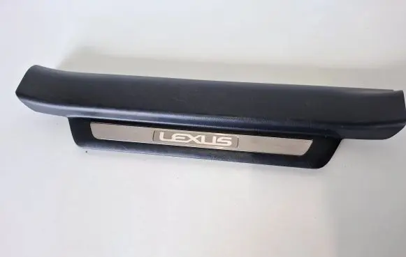 Lexus RX 450H Side skirt front trim 6792048060