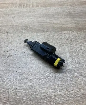 Opel Astra G Brake pedal sensor switch 09132299