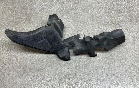 Opel Insignia B Other engine bay part 39078800