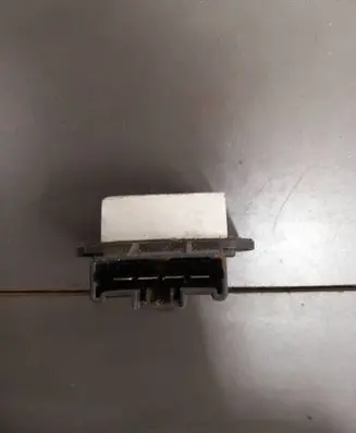Mitsubishi Pajero Heater blower motor/fan resistor 4993002110