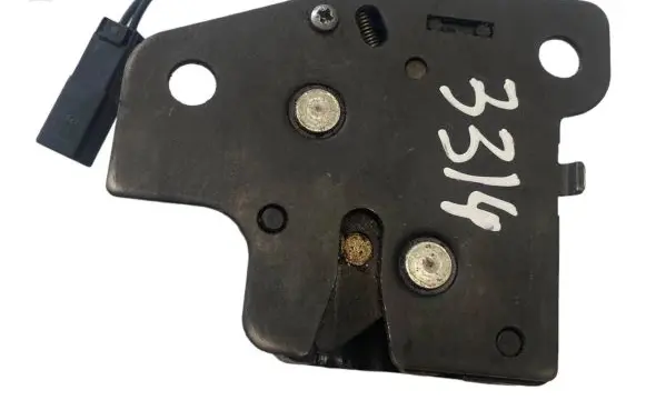 Land Rover Discovery Loading door lock 