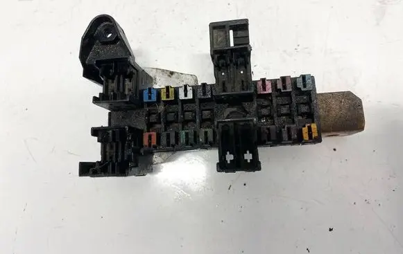 Mercedes-Benz Vito Viano W639 Fuse box set 2035400250