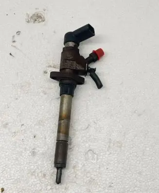 Fuel injector