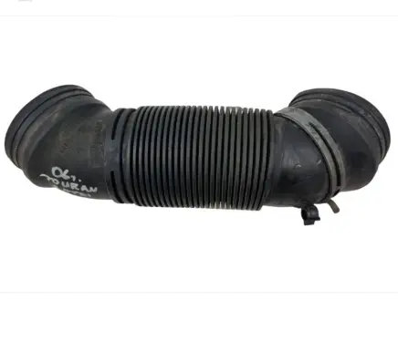 Volkswagen Touran I Air intake hose/pipe 1K0129684L
