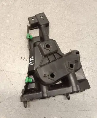 Volvo V60 Front bumper mounting bracket