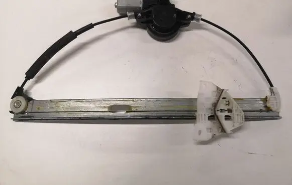 Mazda 6 Front door window regulator with motor D6515858X