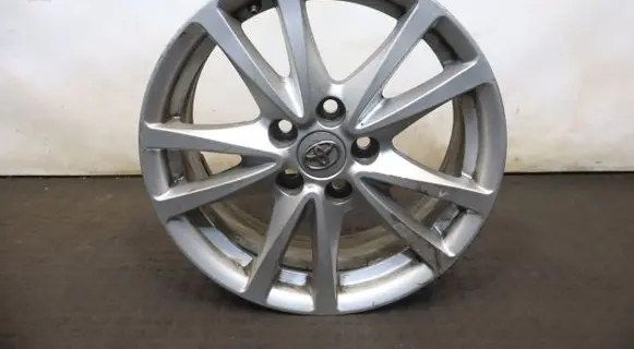 Toyota Verso R17 alloy rim 