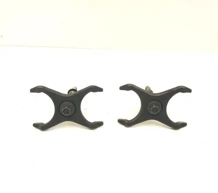 Mazda MPV Fuel Injector clamp holder