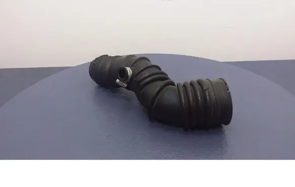 Air intake hose/pipe