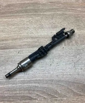 BMW X3 F25 Fuel injector 0261500109 1364759787004 06050994