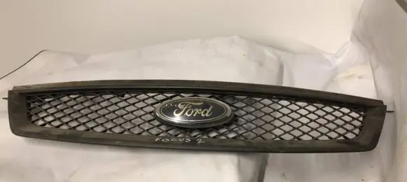 Ford Focus Front grill 4m518c436ad