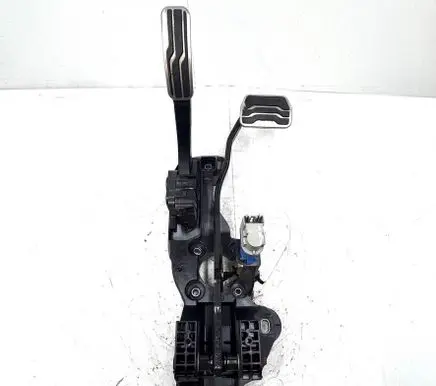 Ford Fusion II Pedal assembly DG9C9F836CA