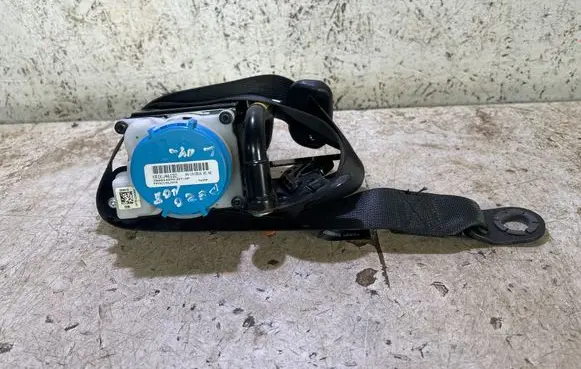 Peugeot 108 Front seatbelt 067831 F119P
