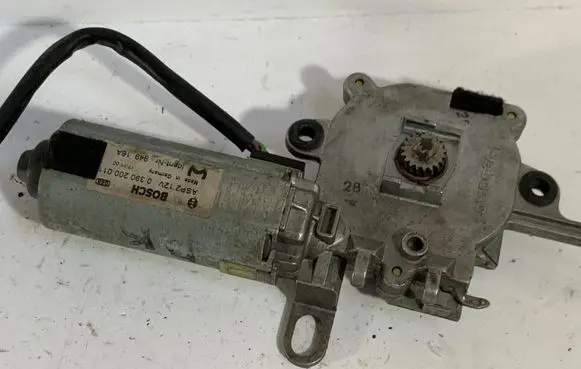 Mercedes-Benz C W203 Sunroof motor/actuator 0390200011 171100 94916A