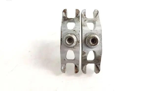 Volkswagen Transporter - Caravelle T5 Fuel Injector clamp holder 03L216