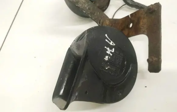 Volkswagen Touran I Horn signal A73345 E3CH2035