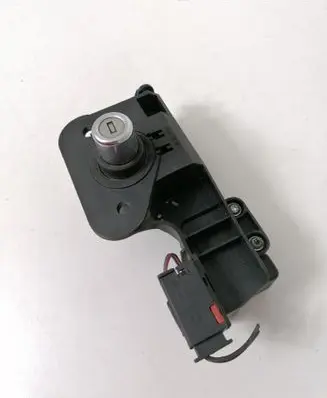 Opel Zafira A Tailgate exterior lock 32505603 13168316