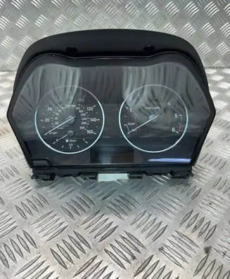 BMW 1 F20 F21 Speedometer (instrument cluster) 236005004 17649411 9287468