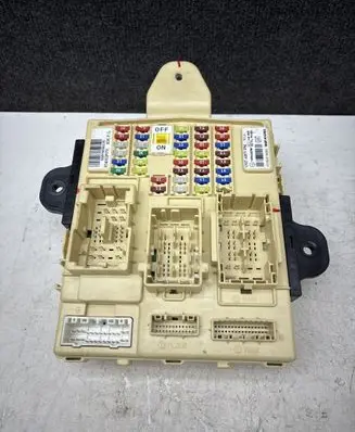 KIA Sorento Fuse module 954002P976