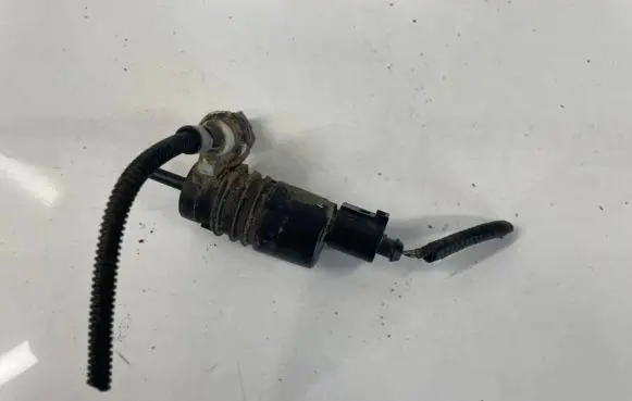 Honda Civic IX Windscreen/windshield washer pump