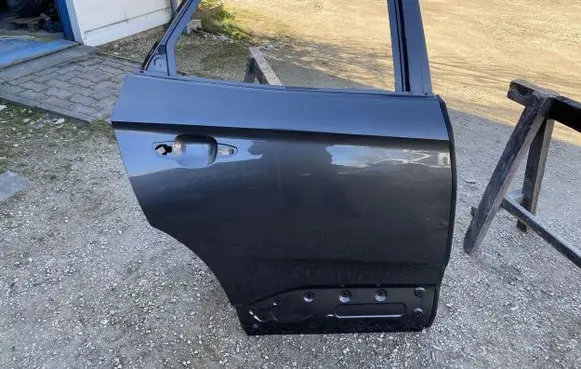Opel Grandland X Front door YP00158080D