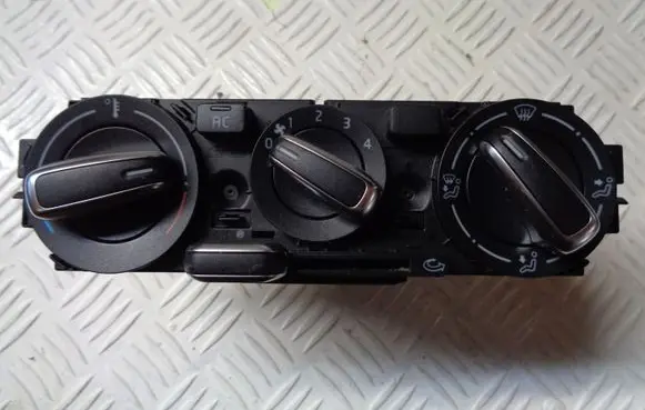Volkswagen Up Climate control unit 1S0820045AC