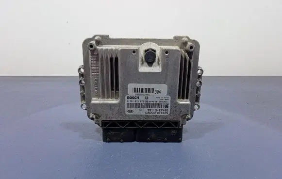 KIA Carens II Engine control unit/module ECU 3911327485