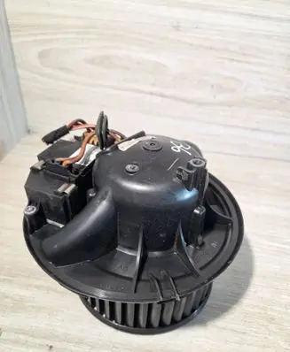 Volkswagen PASSAT B6 Heater fan/blower 3C1820015E CZ0160600861