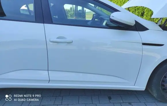 Renault Megane IV Front door