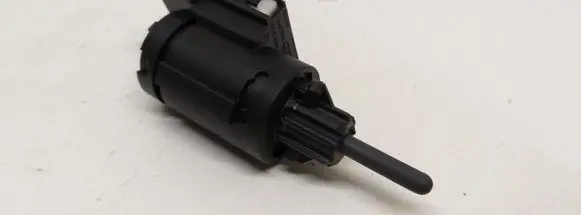 Audi A6 S6 C6 4F Brake pedal sensor switch 3B0945511C 19322010