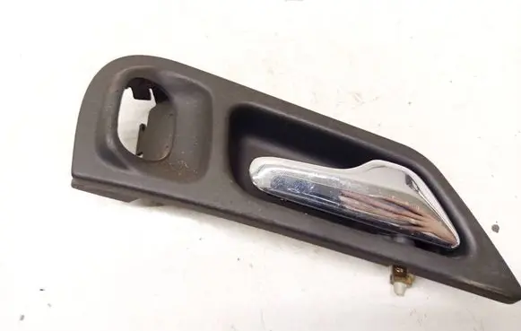 Mercedes-Benz C W203 Rear door interior handle a3183