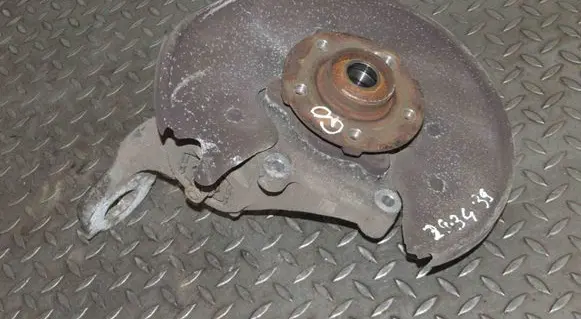 Rear wheel hub