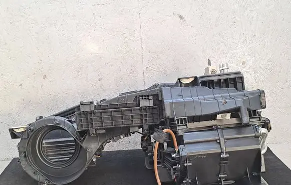 Mercedes-Benz CLA C117 X117 W117 Interior heater climate box assembly A2468305101 A2468300261 A2468300084