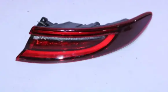 KIA Pro Cee'd III Rear/tail lights J792422110 J7924-22110