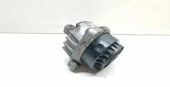 BMW 5 F10 F11 Engine mount bracket 6777371 22116777371