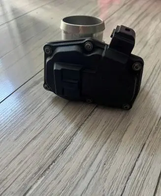 Ford Fiesta Throttle body valve 50989002