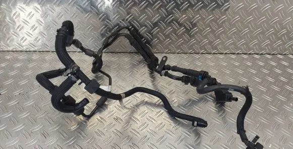 Toyota Verso Fuel line/pipe/hose 1353346560904 1353346567402